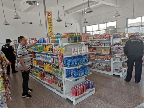 我區(qū)開展食品安全專項(xiàng)檢查，推動(dòng)經(jīng)營管理服務(wù)再升級(jí)
